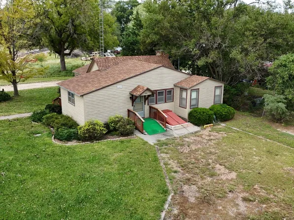 100 Sewell St, Simpson, KS 67478
