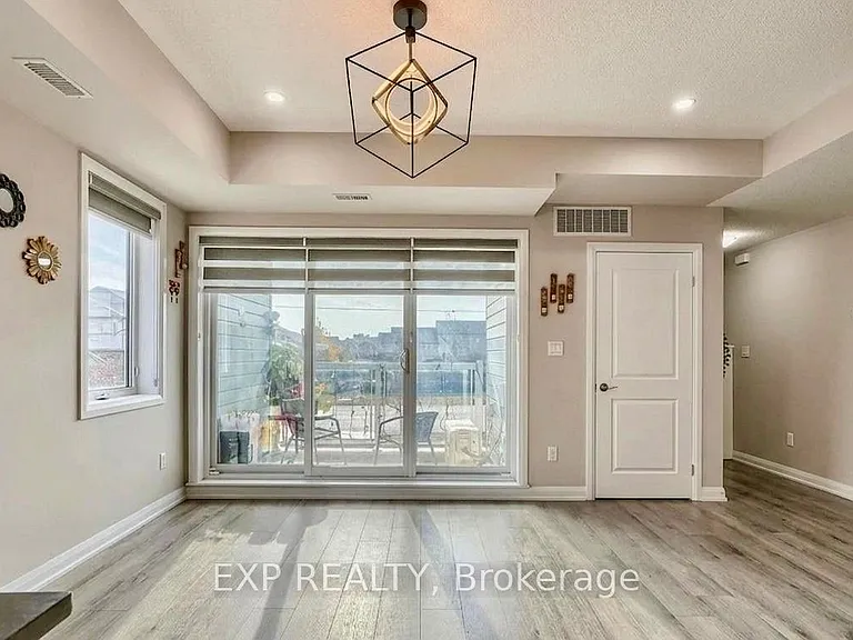 88 Seabrook Dr — Photo 3