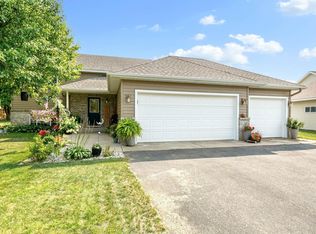 722 10th St S, Sartell, MN 56377