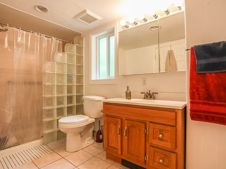 1215 Eugene St — Photo 4