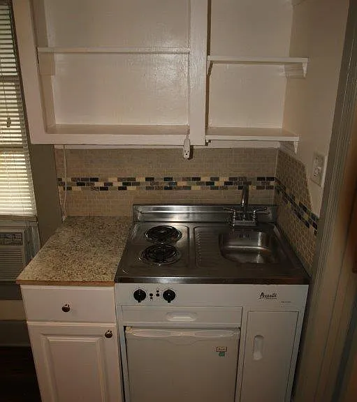 727 7th Ave N #3 — Photo 7