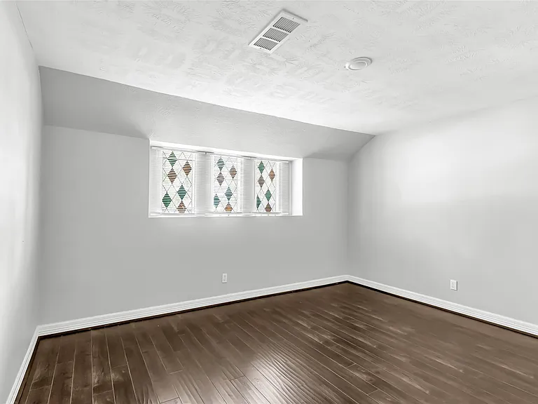 211 W North Hill Dr — Photo 21