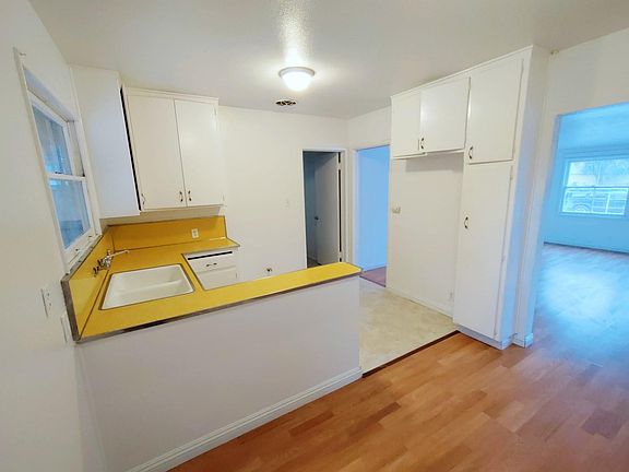 3rd image of 13438 W Ramona Blvd