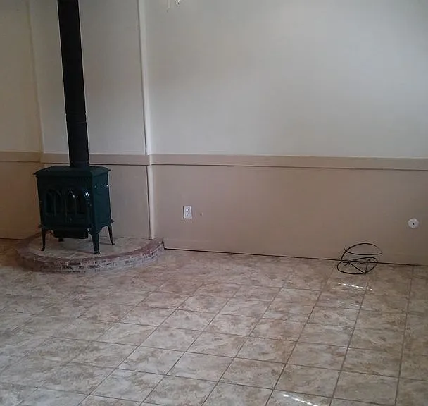 200-240 W Chase Ave — Photo 22