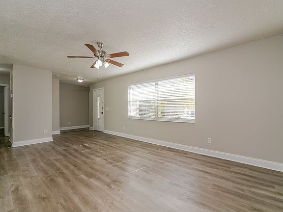 5th image of 1441 Wendy Ct