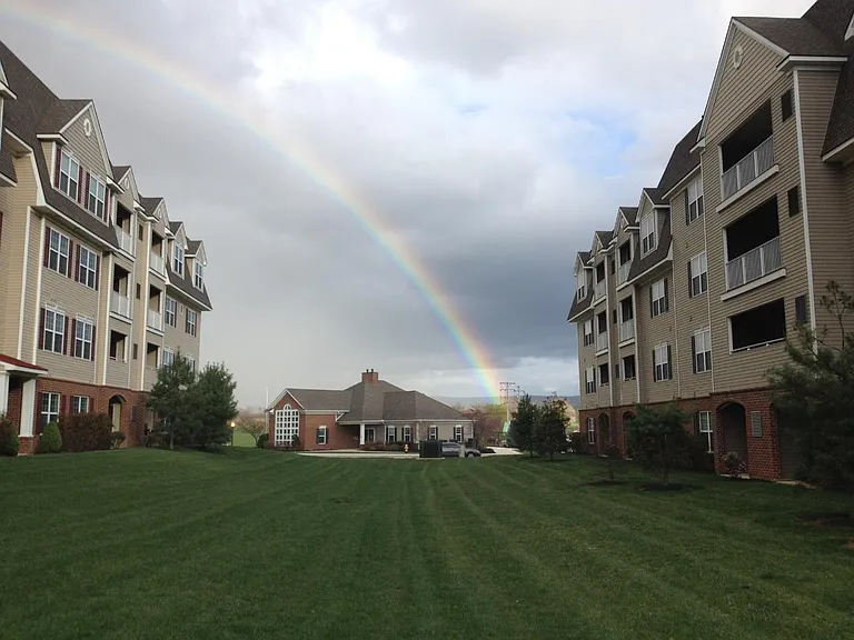 Deerfield Commons — Photo 8