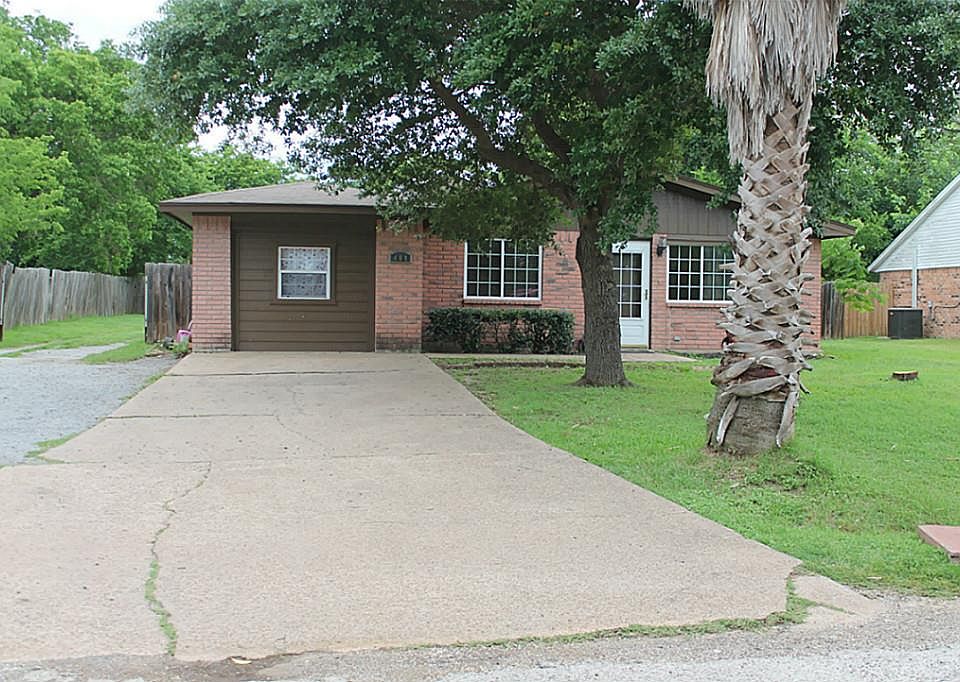 1st image of 404 Park Hill Dr