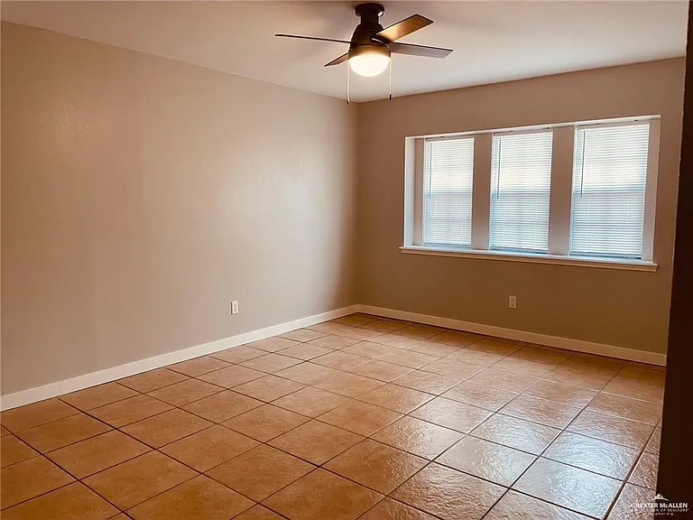 1206 Bluebird Ave — Photo 13