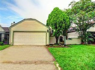 11818 Plumbrook Dr, Houston, TX 77099