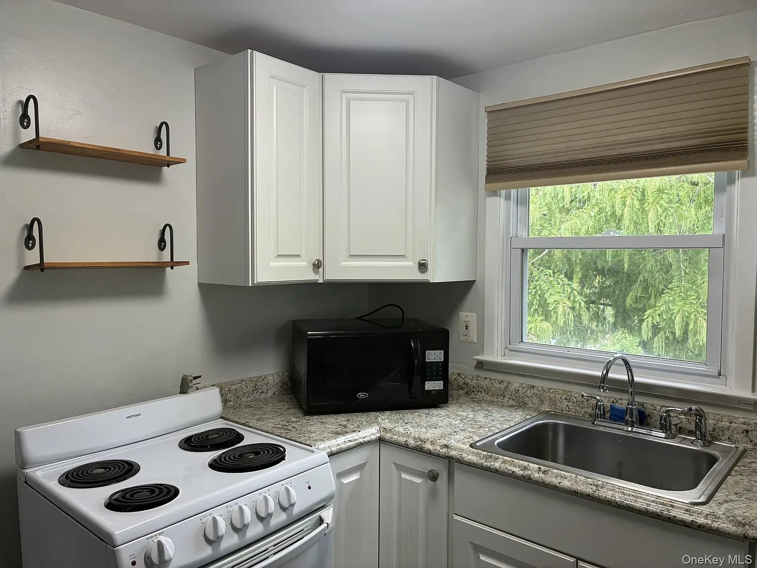 1 bed, 1.0 bath, $1,850 — Photo 4