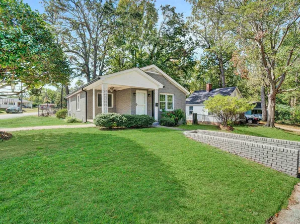 322 Davidson St, Clinton, SC 29325