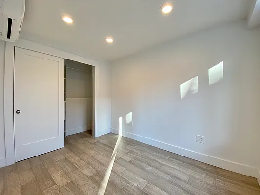 Rented by Compass | media 39