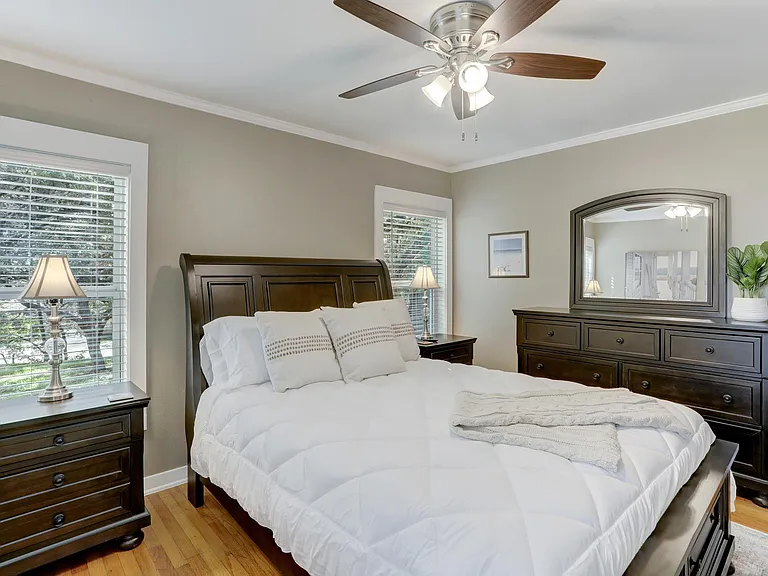 1102 Canyon Edge Dr — Photo 13