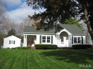 912 N Main St, Washington, IL 61571