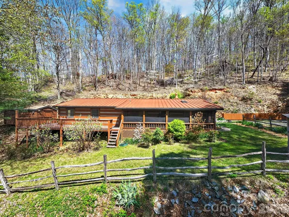 32 Seldom Home Dr, Black Mountain, NC 28711