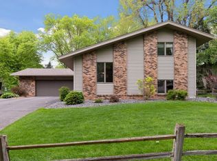 6805 Balsam Ln N, Maple Grove, MN 55369