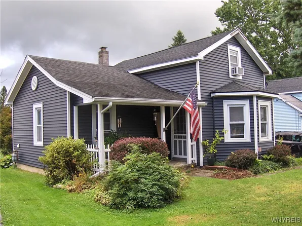11248 Genesee St, Attica, NY 14011