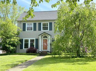 3263 Chadbourne Rd, Shaker Heights, OH 44120