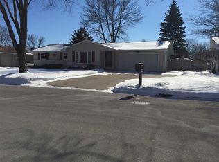 1497 Apache Ave, Green Bay, WI 54313