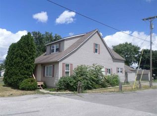 7483 River Rd, Marine City, MI 48039