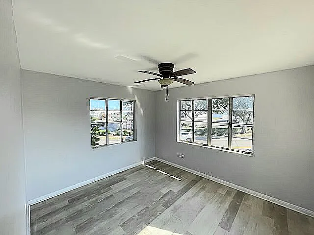 601 Avenue B NW #B — Photo 2