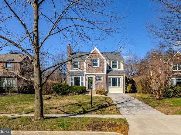 1628 Surrey Ln, Havertown, PA 19083