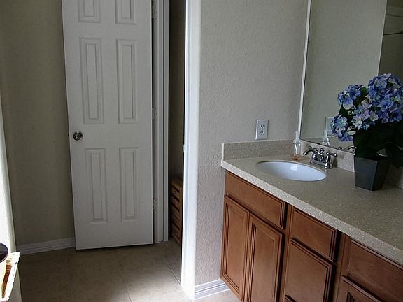 3rd image of 2889 Pescara Ct