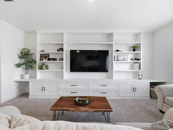 7726 FERN HOLW, San Antonio, TX 78252