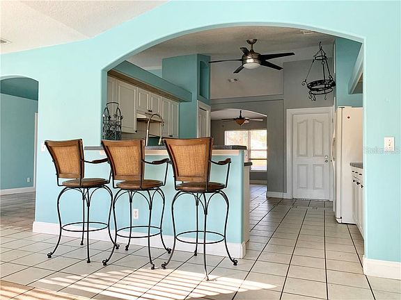 5th image of 957 Dandridge Dr