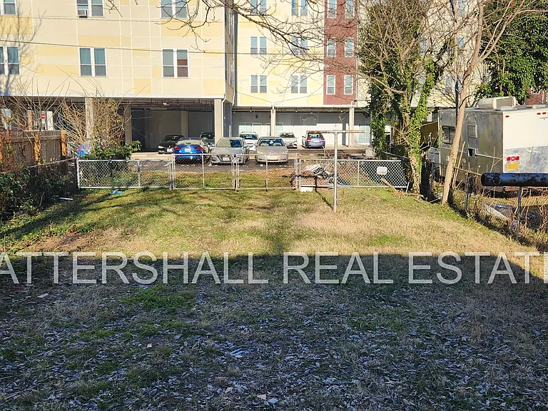 1213 McDonough St — Photo 16
