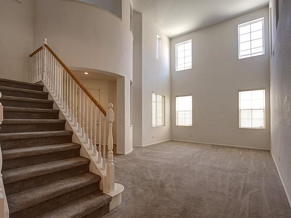 3rd image of 7856 Pioneer Hills St