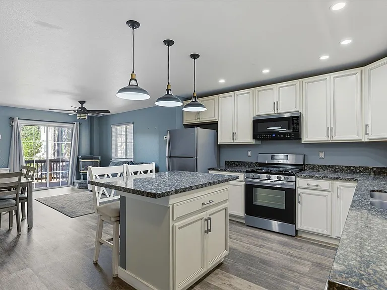 12489 Northwoods Blvd #1 — Photo 7