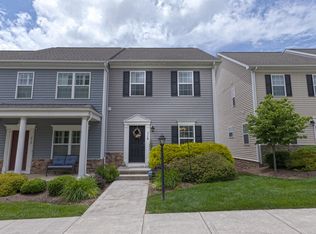 220 Phoenix Blvd NW, Christiansburg, VA