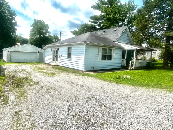 205 Vine St, New Market, IN 47965