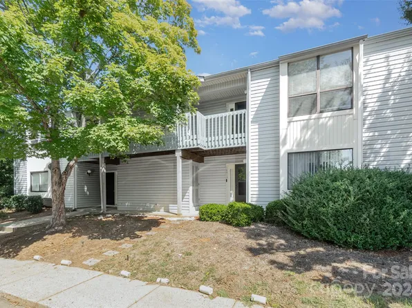 10917 Harrowfield Rd, Charlotte, NC 28226