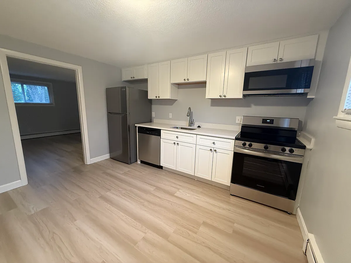 Building Photo - 43 River St #A