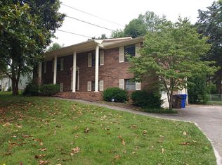 9713 Clearwater Dr, Knoxville, TN 37923