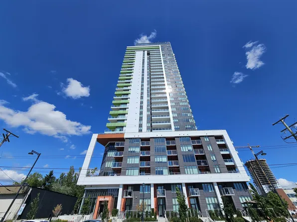 10428 Whalley Blvd #2408, Surrey, BC V3T 0W2