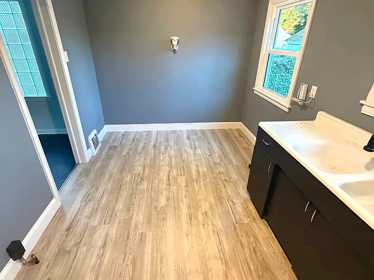 91 Hollywood Ave #1 — Photo 2
