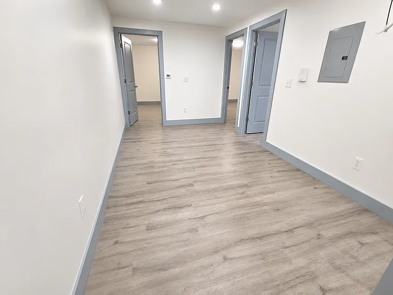 659 S 11th St #2 — Photo 3