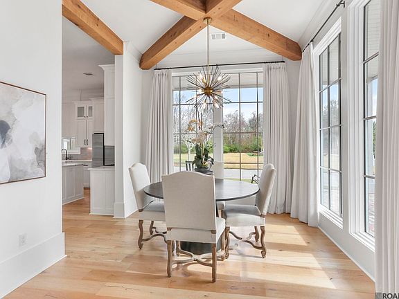 4th image of 3305 Pointe Marie Dr