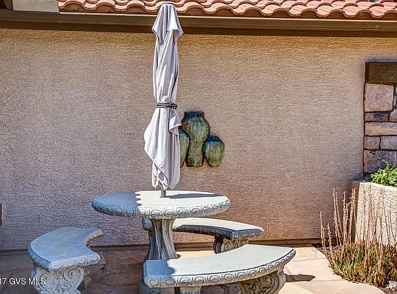 3rd image of 1725 N Laguna Oaks Dr