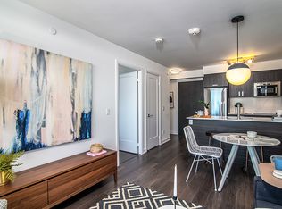 19 Erskine Ave #506, Toronto, ON M4P 1Y5