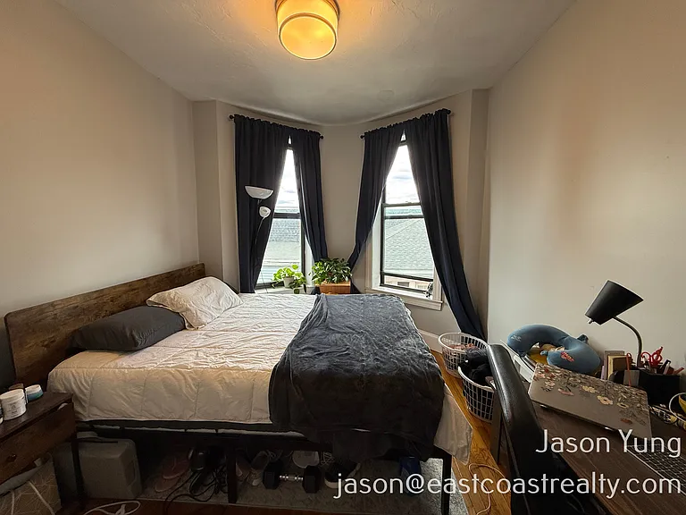 17 Highgate St #10 — Photo 17