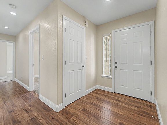 3rd image of 1741 Wildflower Cir