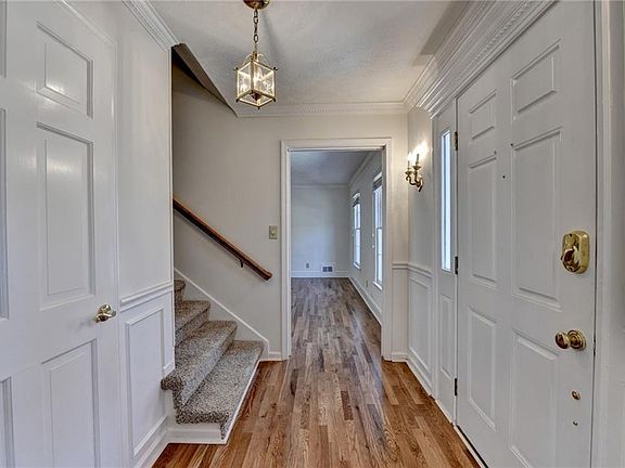 4th image of 477 Patterson Rd