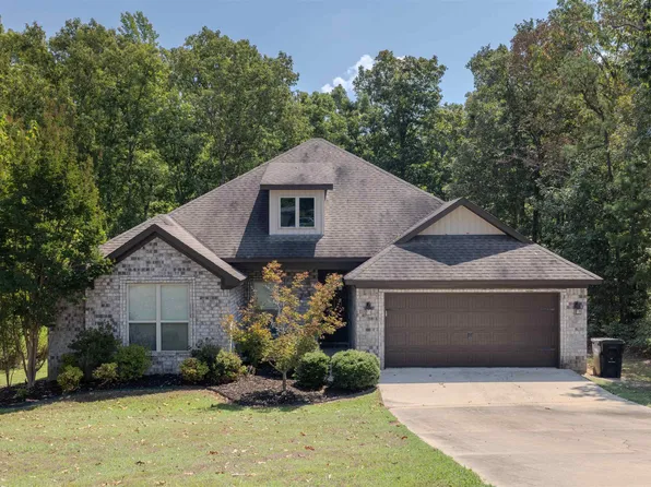 6136 Stone Chase Dr, Benton, AR 72019
