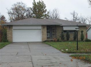 6175 Sunset Dr, Bedford Heights, OH