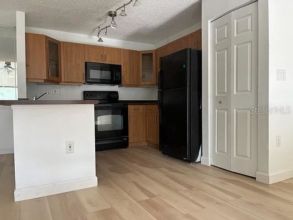 3rd image of 5568 Baywater Dr #5568