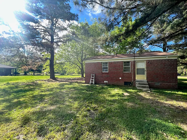 14740 Highway 70 W — Photo 9